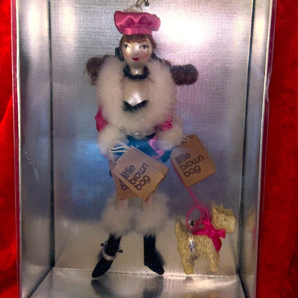 De Carlini Fashionista with Hot Pink Faux Fur and Dog Christmas Ornament
